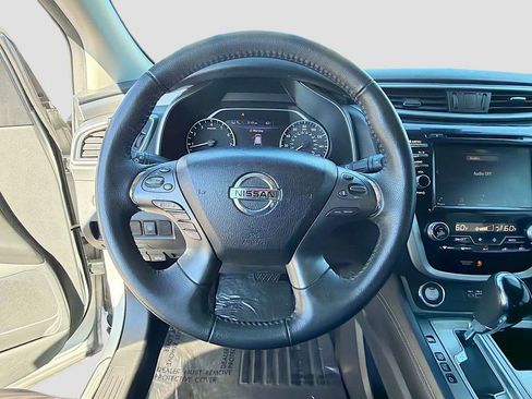 Used 2020 Nissan Murano SV image 37