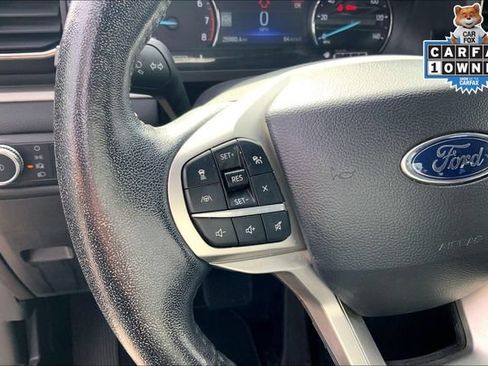 Used 2022 Ford Explorer XLT w/ Equipment Group 202A AWD/4WD image 18