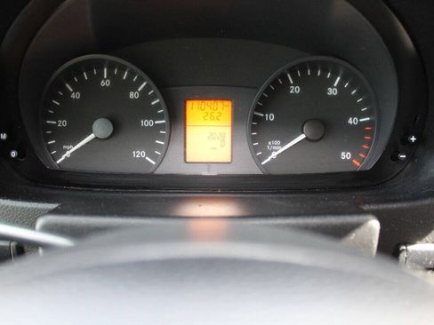Used 2013 Mercedes-Benz Sprinter 2500 image 12