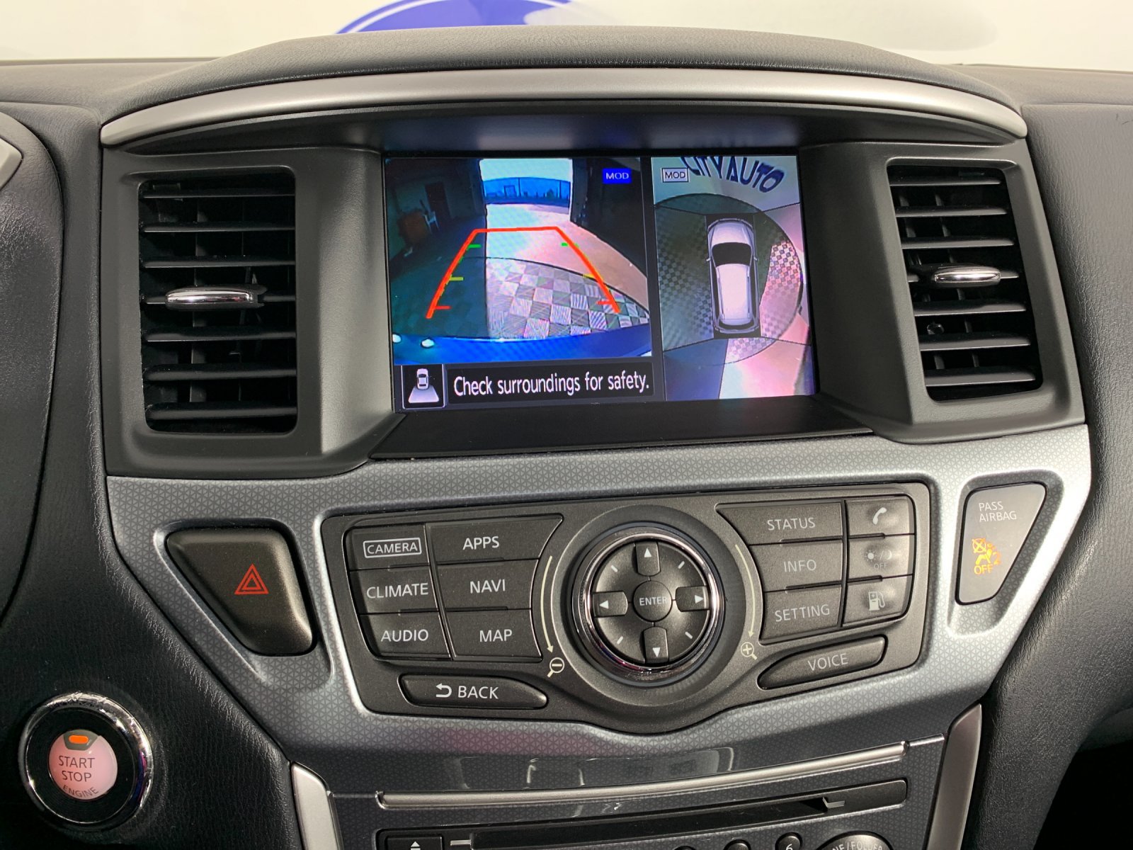 Used 2020 Nissan Pathfinder SL FWD image 26