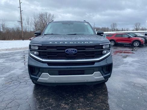 New 2026 Ford Expedition Max Platinum w/ Driver's Package image 11