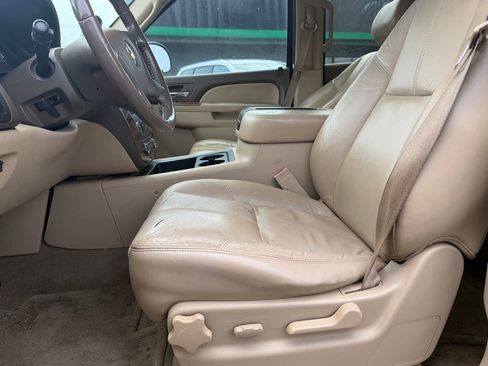 Used 2011 Chevrolet Tahoe LT w/ Texas Edition RWD image 11