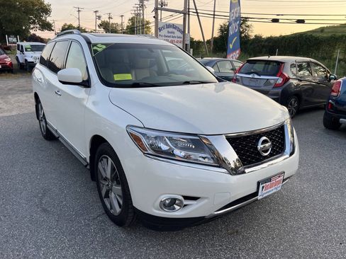 Used 2015 Nissan Pathfinder Platinum AWD/4WD image 5