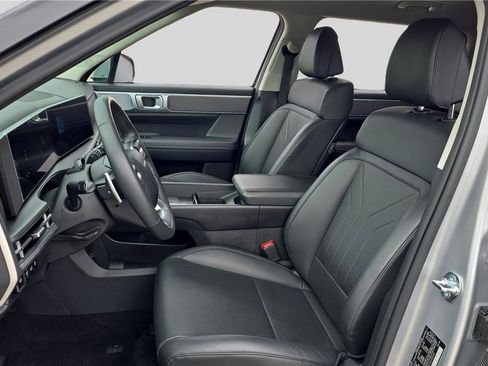 Used 2025 Hyundai Santa Fe SEL image 11