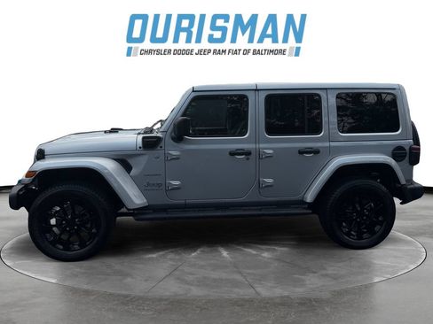 Used 2023 Jeep Wrangler Unlimited Sahara w/ Cold Weather Group AWD/4WD image 3