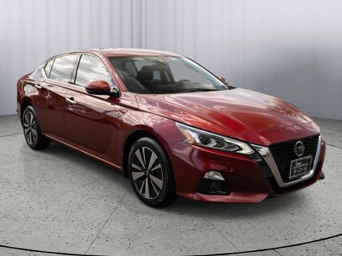 Used 2019 Nissan Altima 2.5 SV AWD/4WD image 1