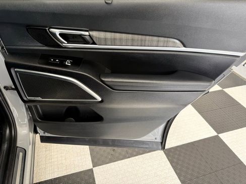 Used 2023 Kia Telluride SX AWD/4WD image 32