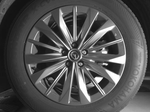 Used 2025 MAZDA CX-90 3.3 Turbo w/ Preferred Package image 12