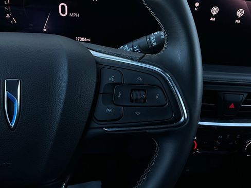 Used 2025 Buick Encore GX Preferred image 33