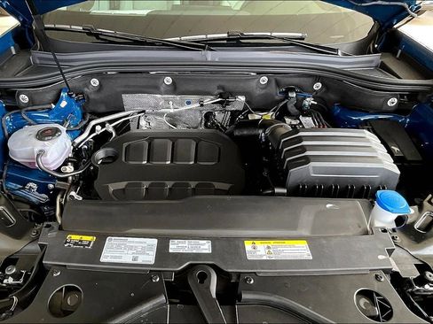 New 2026 Volkswagen Atlas SE image 9