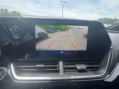 New 2026 Chevrolet Trax RS w/ Sunroof Package FWD image 10