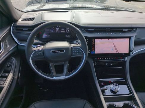 New 2026 Jeep Grand Cherokee L Limited AWD/4WD image 29