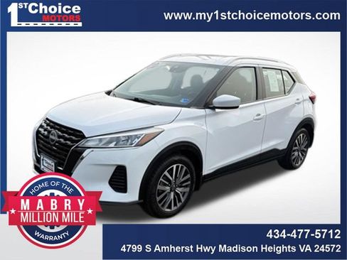 Used 2024 Nissan Kicks SV FWD image 1
