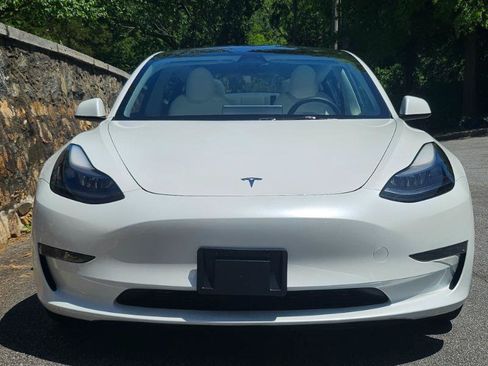Used 2023 Tesla Model 3 Standard Range RWD image 5