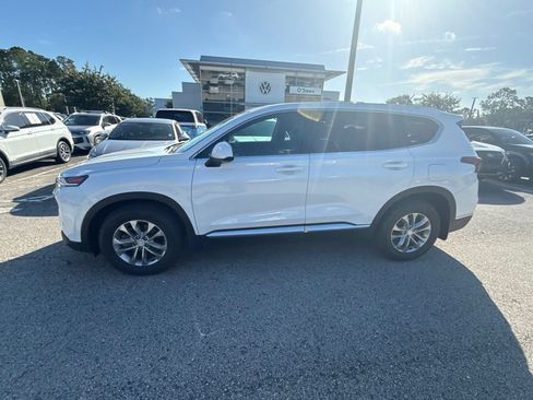 Used 2020 Hyundai Santa Fe SE FWD image 4