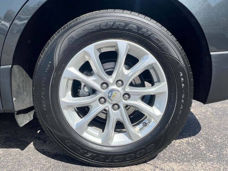 Used 2018 Chevrolet Equinox LS AWD/4WD image 11