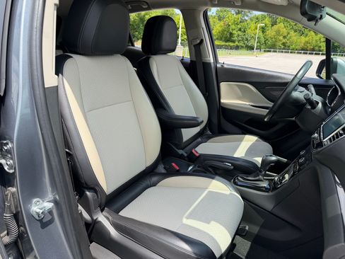Used 2019 Buick Encore Preferred w/ Safety Package FWD image 22