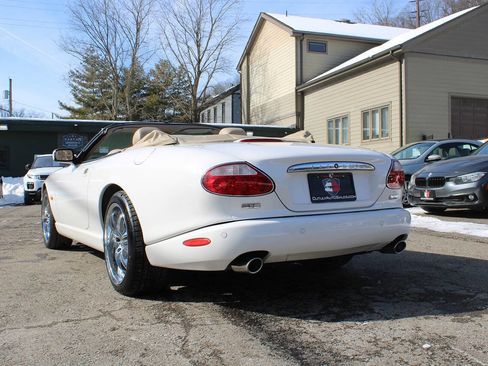 Used 2005 Jaguar XK8 XK8 2dr Convertible image 6