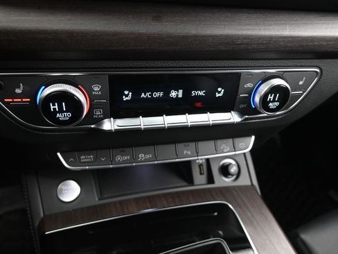 Used 2024 Audi Q5 2.0T Premium Plus w/ Premium Plus Package image 21