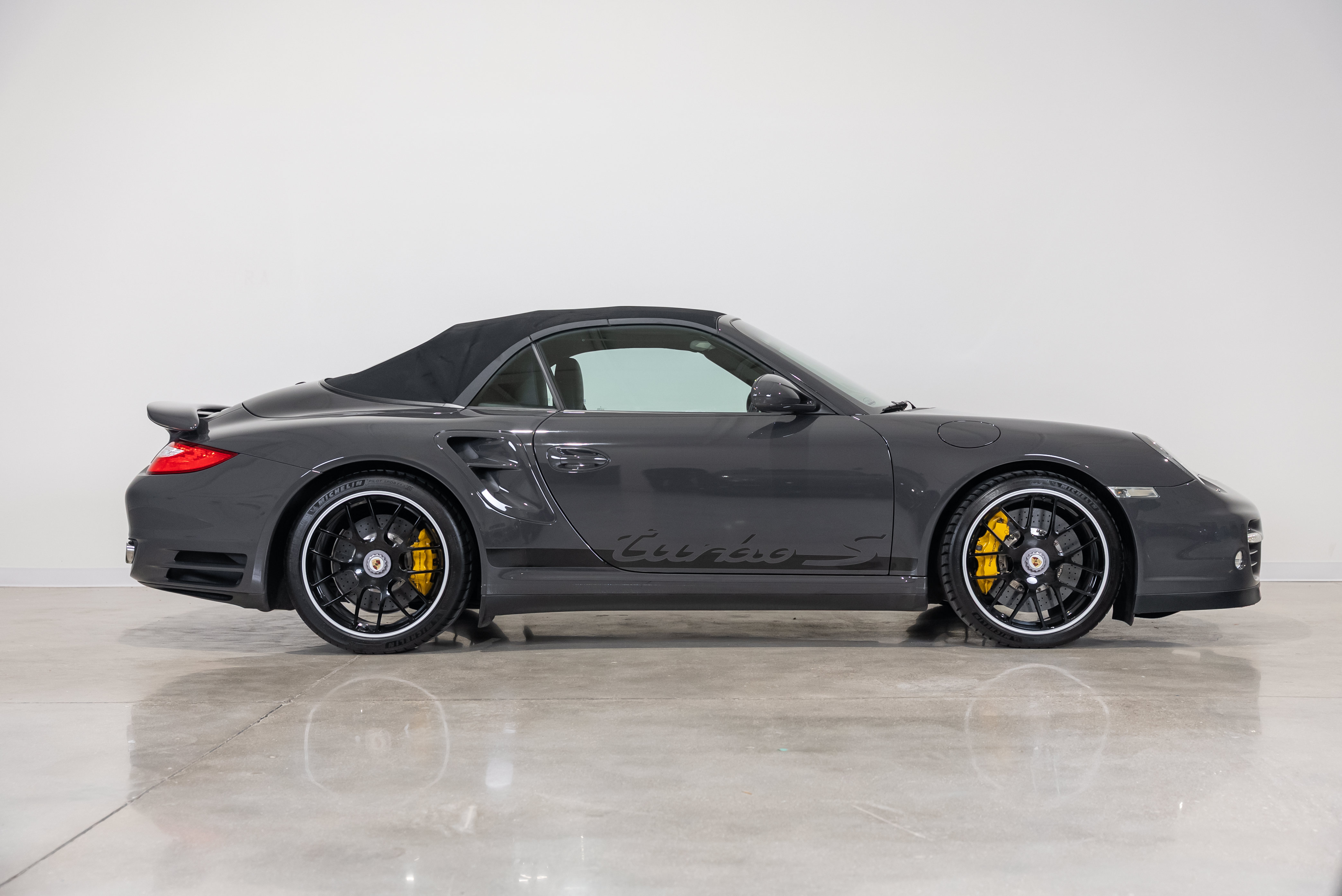 Used 2012 Porsche 911 Edition 918 Spyder AWD/4WD image 86