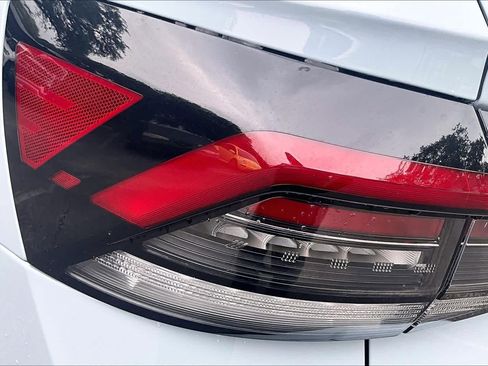 New 2026 Volkswagen Taos SE FWD image 14