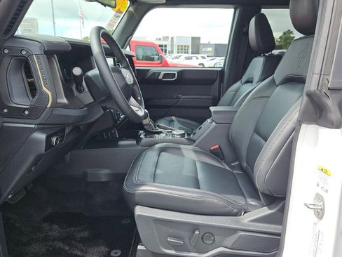 Used 2025 Ford Bronco Badlands AWD/4WD image 10