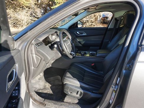 Used 2018 Land Rover Range Rover Velar S image 2