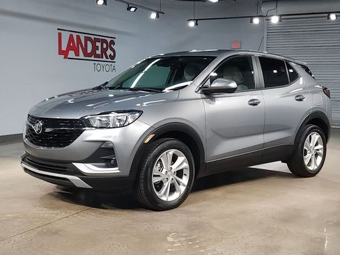 Used 2023 Buick Encore GX Preferred w/ Cold Weather Comfort Package FWD image 3