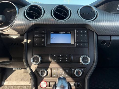 Used 2019 Ford Mustang GT RWD image 17