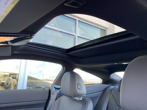Used 2026 BMW 430i Coupe w/ M Sport Package RWD image 20