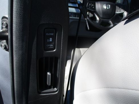 Used 2022 Honda Odyssey EX-L image 20