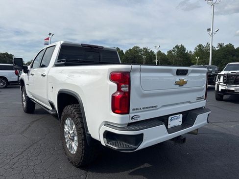 Used 2023 Chevrolet Silverado 2500 High Country w/ LPO, Hitch Package AWD/4WD image 5