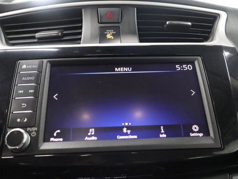 Used 2019 Nissan Sentra SR w/ Premium Package (SR) image 25