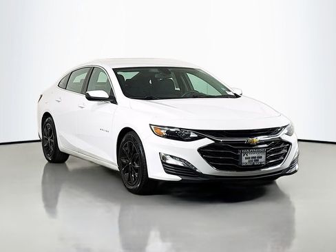 Used 2020 Chevrolet Malibu LT FWD image 1
