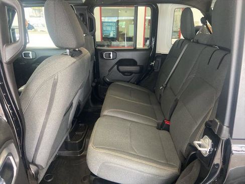 Certified 2025 Jeep Wrangler Willys 4xe image 9