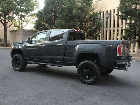 Used 2017 GMC Canyon SLT AWD/4WD image 9