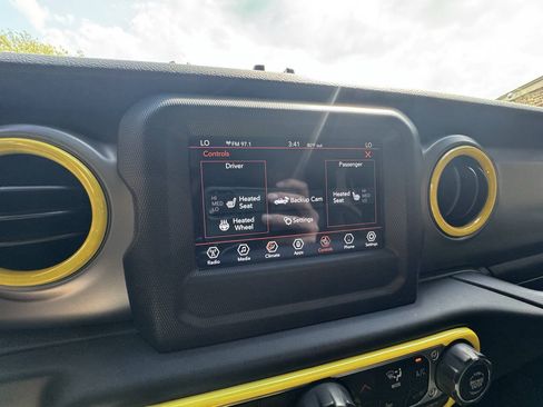 Used 2021 Jeep Gladiator Sport AWD/4WD image 40