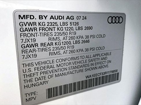 Used 2024 Audi Q3 2.0T Premium Plus image 33
