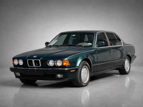 Used 1991 BMW 735iL RWD image 6