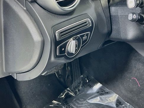 Used 2019 Mercedes-Benz C 300 4MATIC Sedan image 10