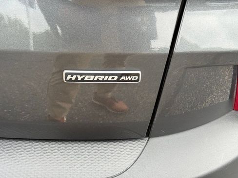 Used 2020 Ford Escape Titanium AWD/4WD image 38