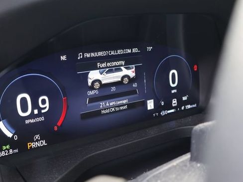 Used 2025 Ford Explorer ST-Line w/ ST-Line Street Pack AWD/4WD image 9