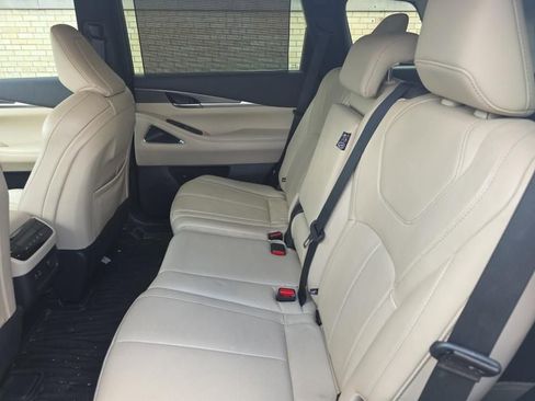 Certified 2023 INFINITI QX60 Luxe w/ Performance Audio Package FWD image 16