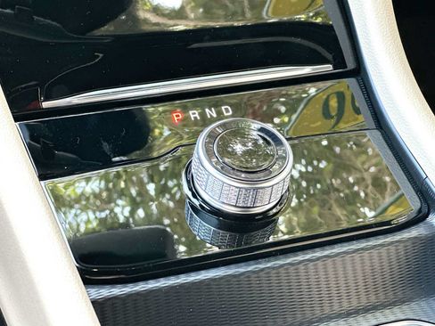New 2026 Jeep Grand Cherokee L Limited RWD image 21