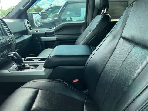 Used 2019 Ford F150 Lariat w/ Equipment Group 502A Luxury AWD/4WD image 25