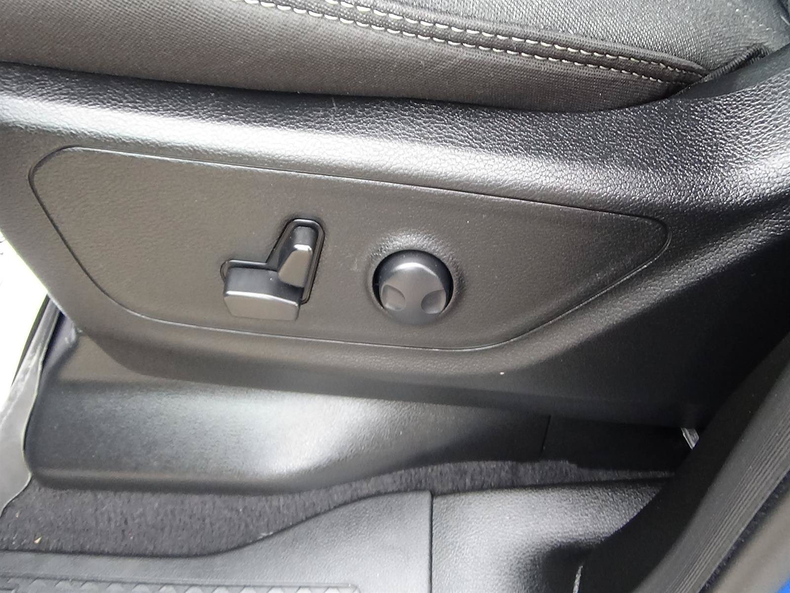 Used 2025 RAM 1500 Big Horn AWD/4WD image 15