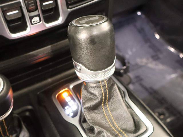 Used 2021 Jeep Wrangler Unlimited Sahara AWD/4WD image 40