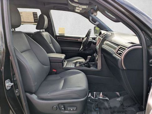 Used 2020 Lexus GX 460 Premium w/ Premium Package AWD/4WD image 23