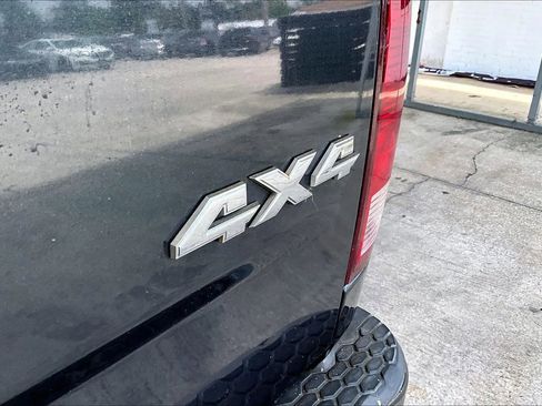 Used 2017 RAM 1500 Express AWD/4WD image 21