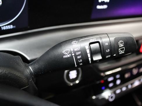 Used 2024 Kia Seltos S image 36